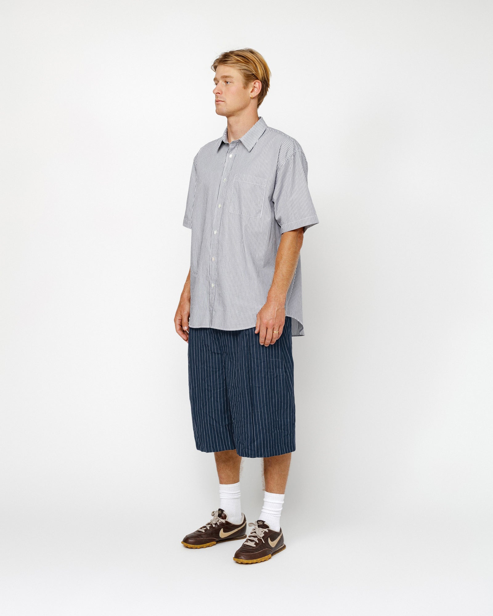 Stüssy Volume Pleated Short Wrinkled Stripe Navy Shorts