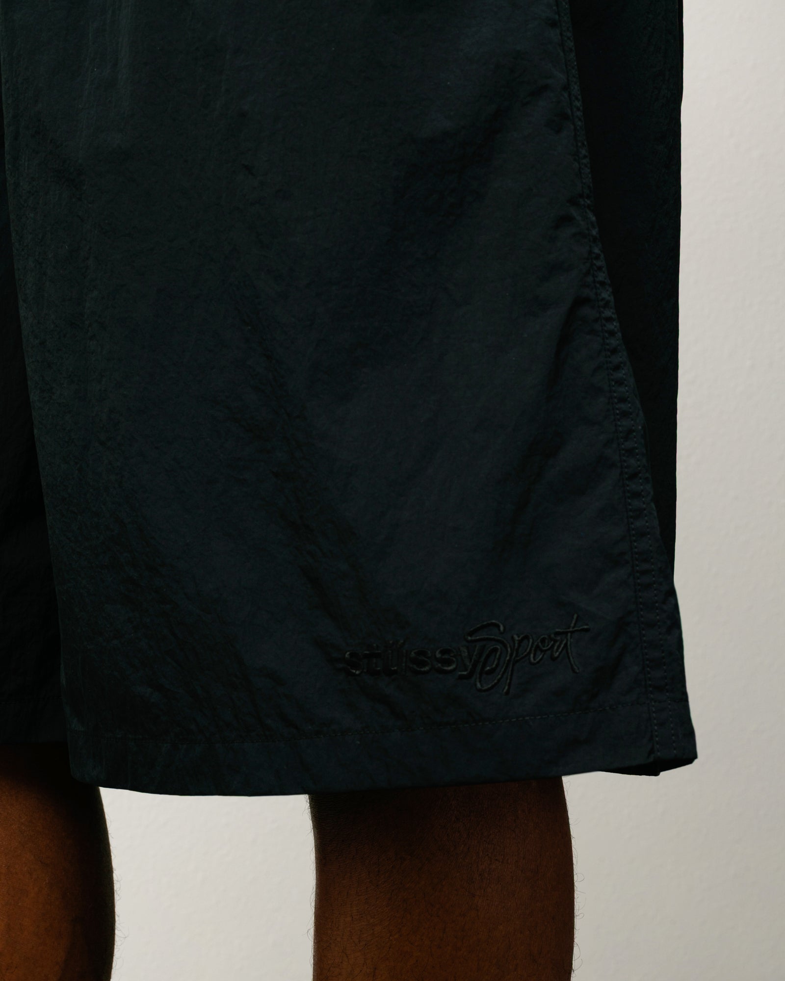 Court Short Mens Regular In Black