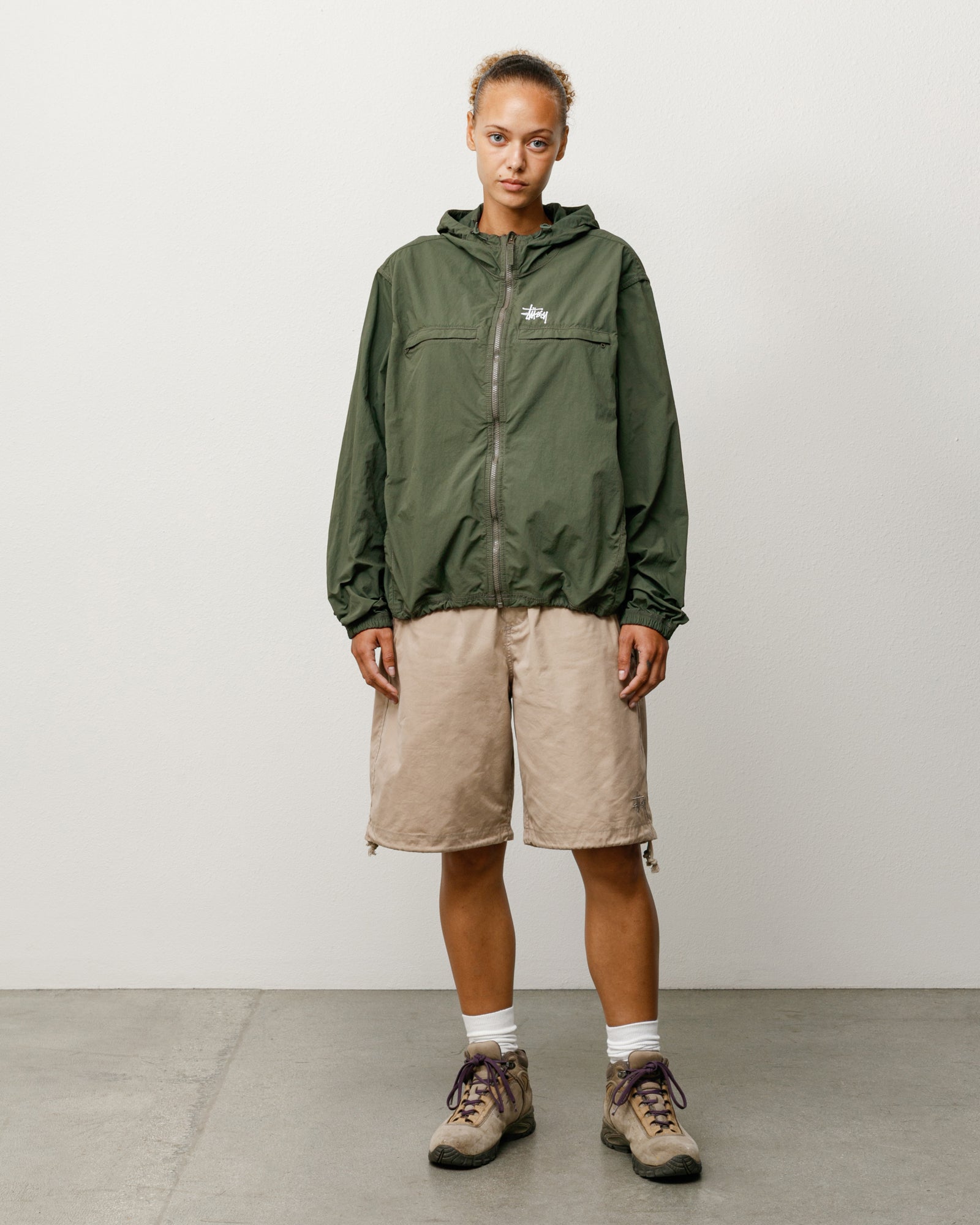 Surplus Short Unisex Regular In Khaki