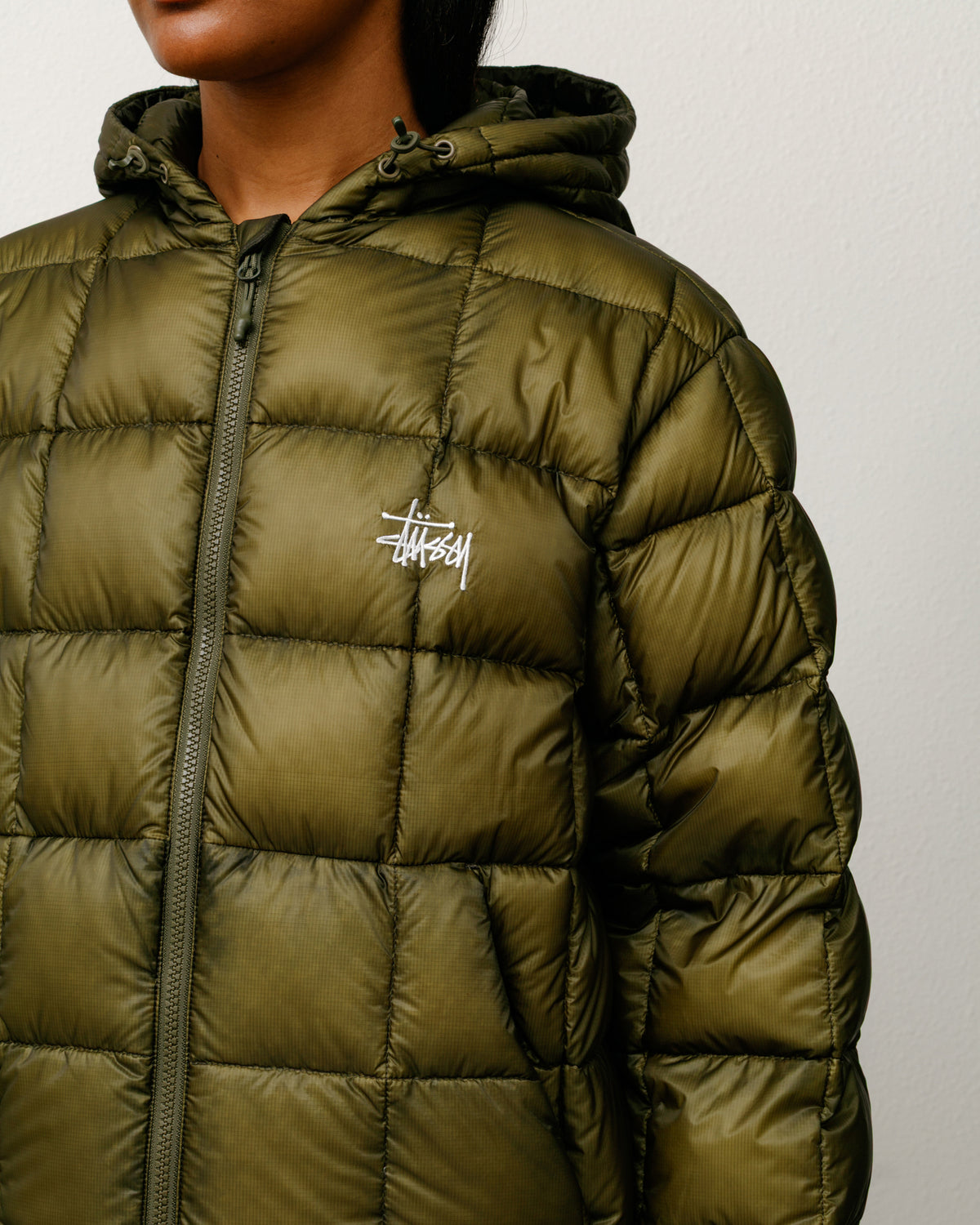 Midweight Hooded Puffer Unisex Long Sleeve In Olive