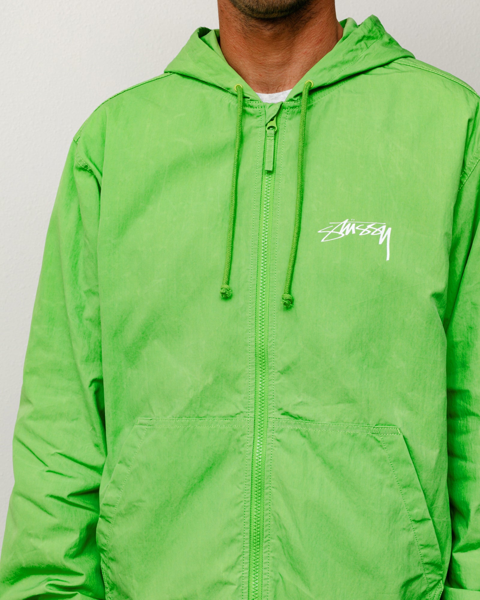 Stüssy 키위 컬러 왁스드 코튼 비치 셸 재킷