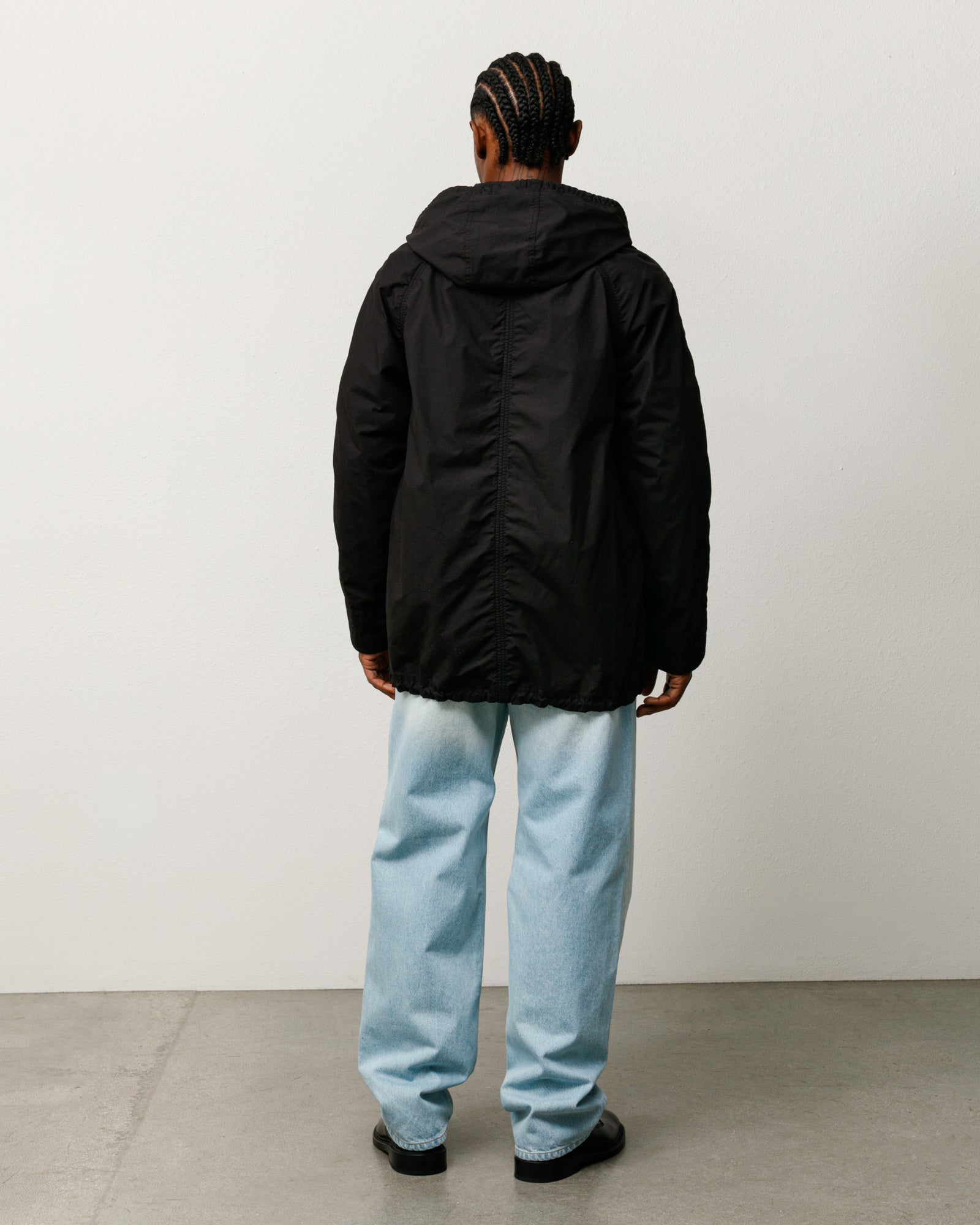 Stüssy 경량 롱 코트, 유니섹스 롱슬리브 디자인, 블랙 컬러의 아우터