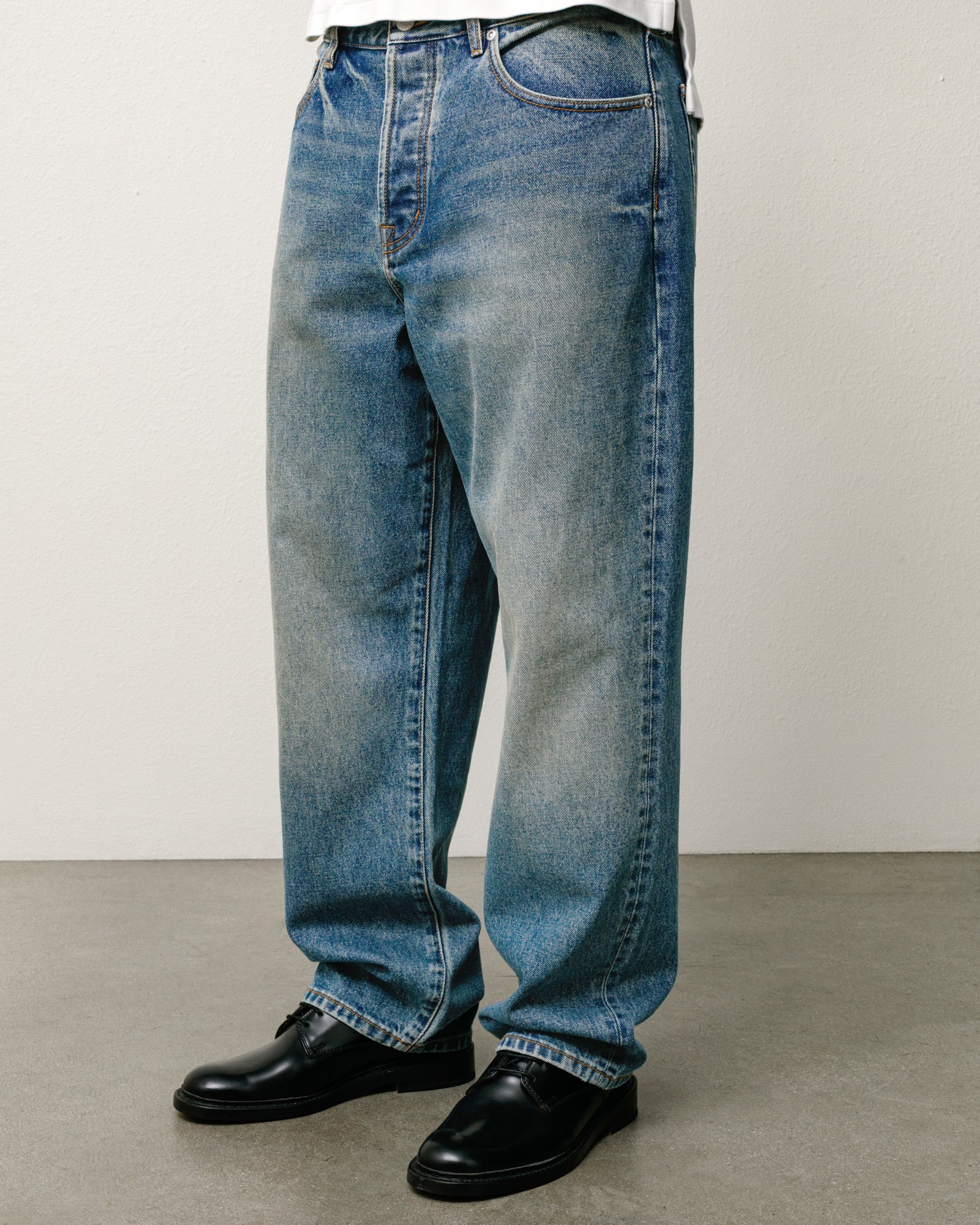 Stüssy 빅 올 진 데님, 다크 워시 인디고 컬러의 배기 테이퍼드 유니섹스 청바지