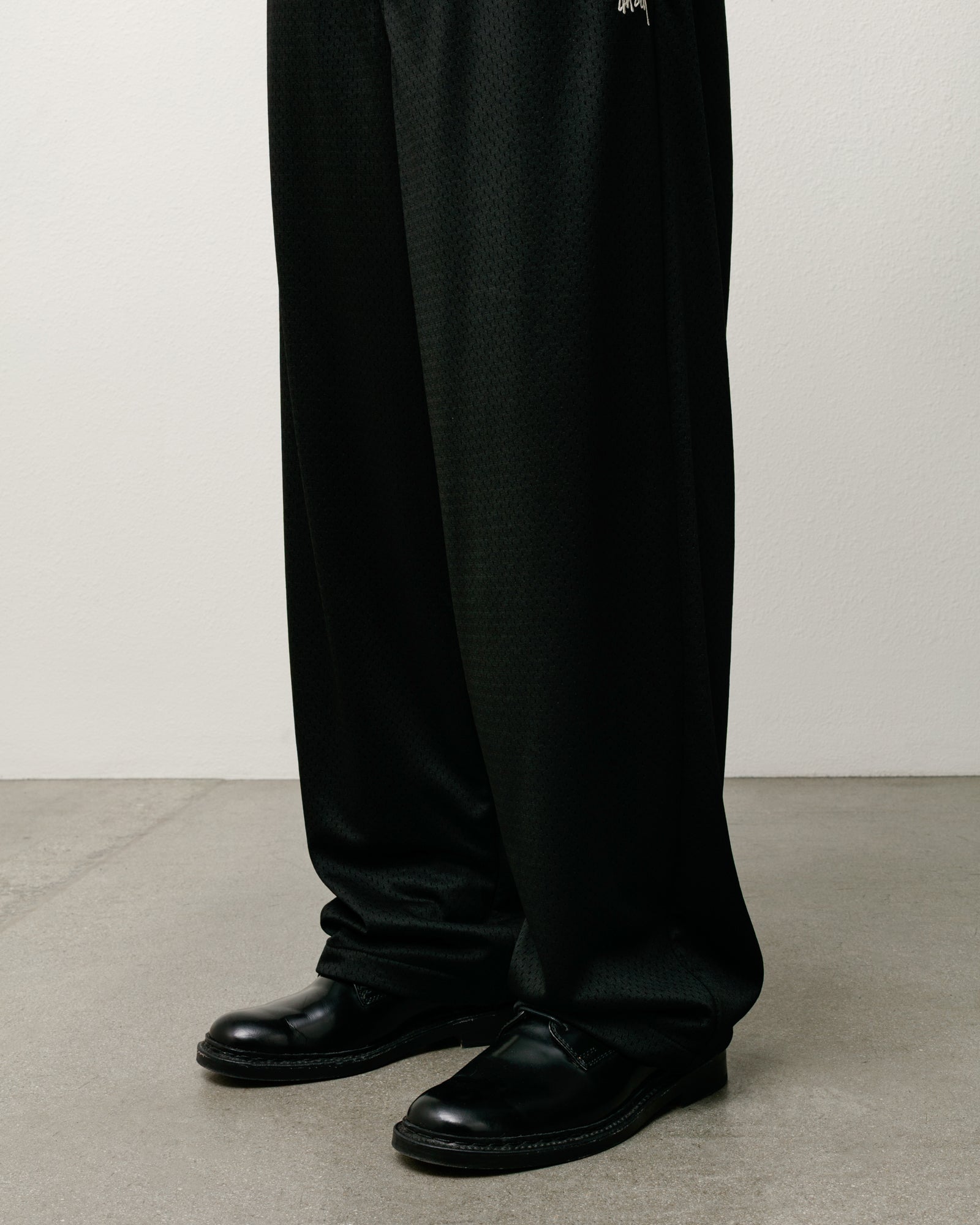 Mesh Track Pant Unisex Regular In Black