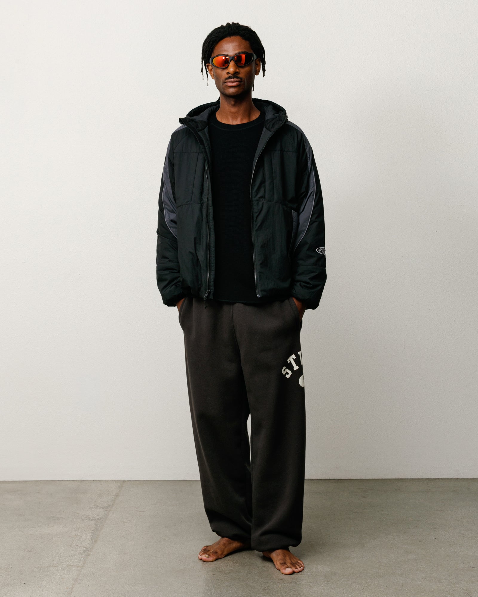 Varsity Fleece Pant Unisex Regular In Washed Black
