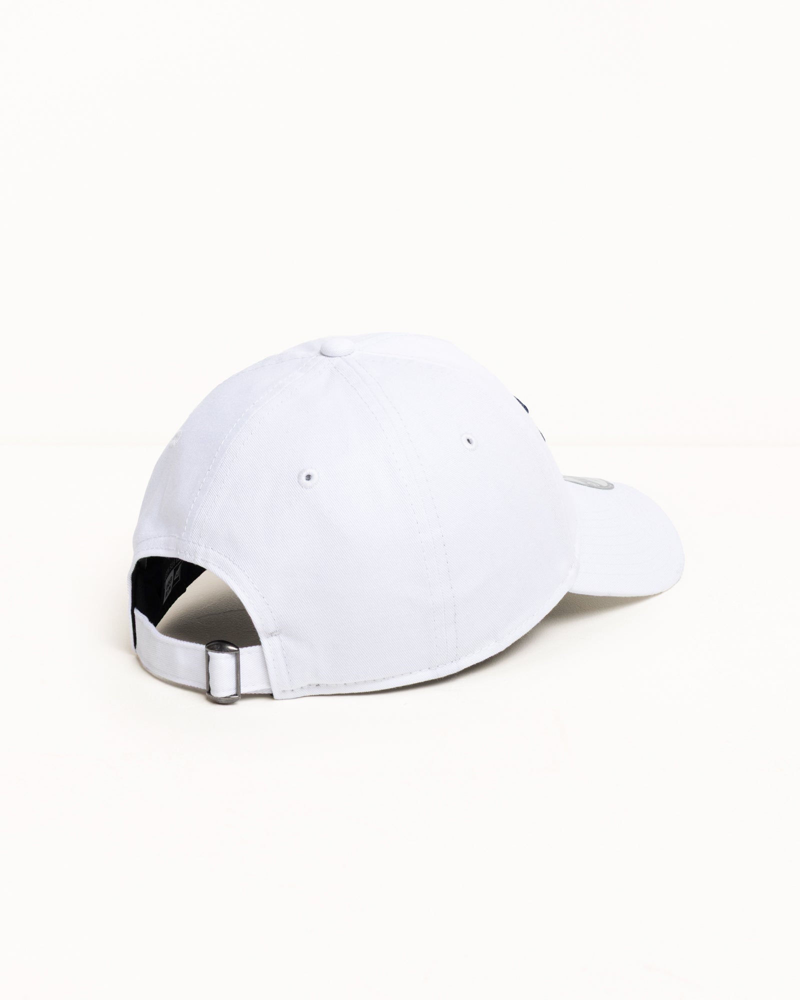Basic 9twenty Cap Accessories In White