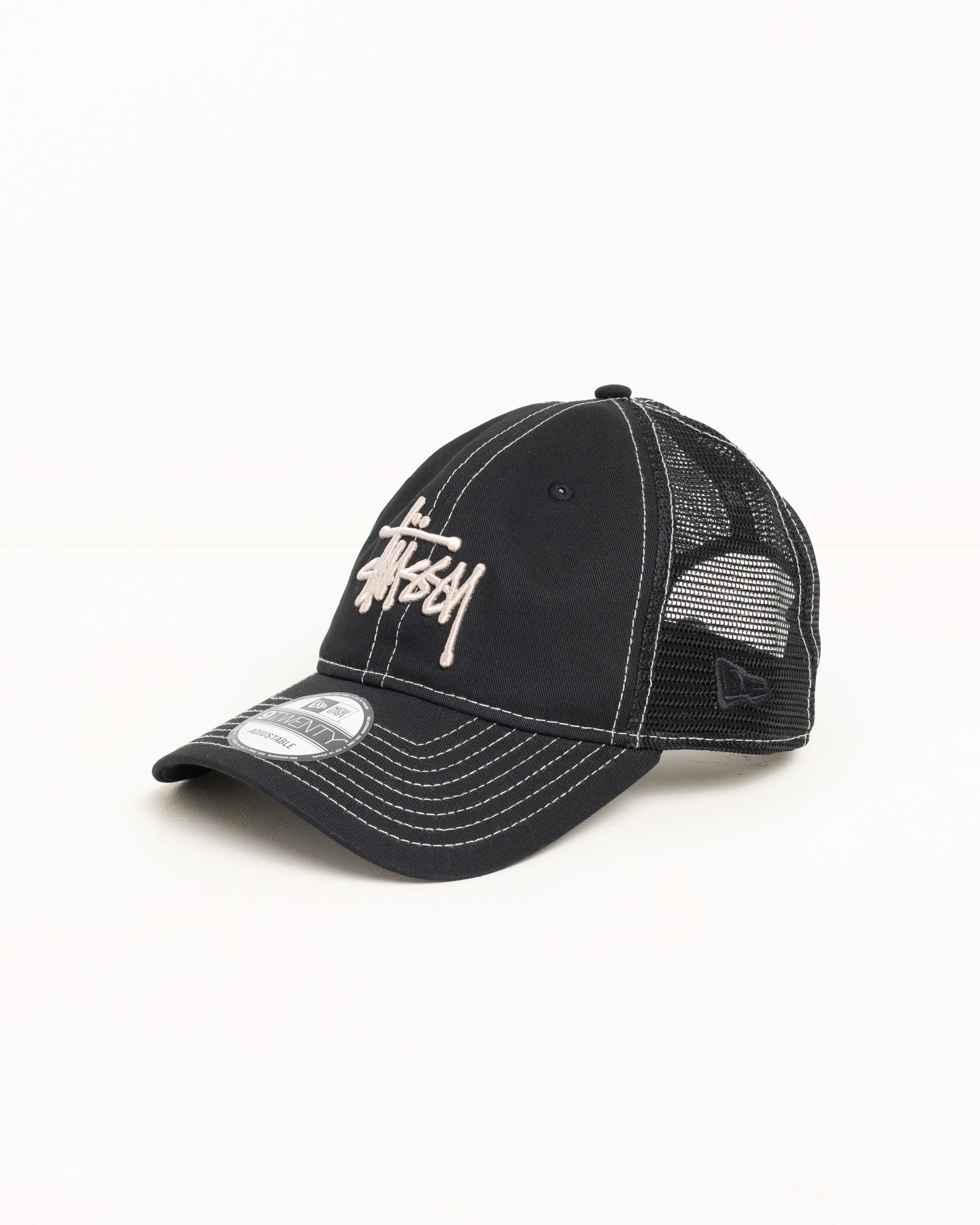 Basic Trucker 9twenty Cap Accessories In Black