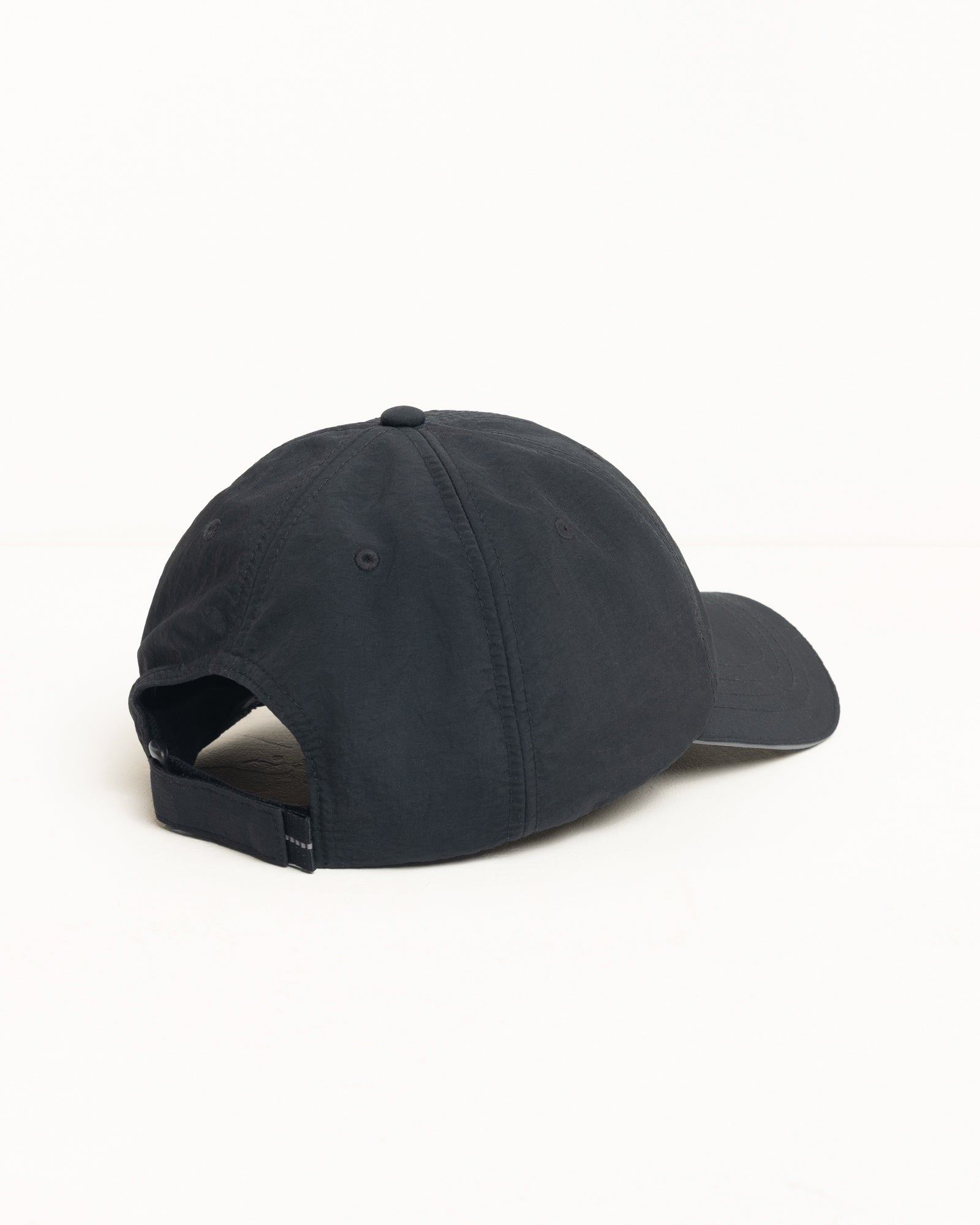Lp Smoothstock Strapback Cap Accessories In Black