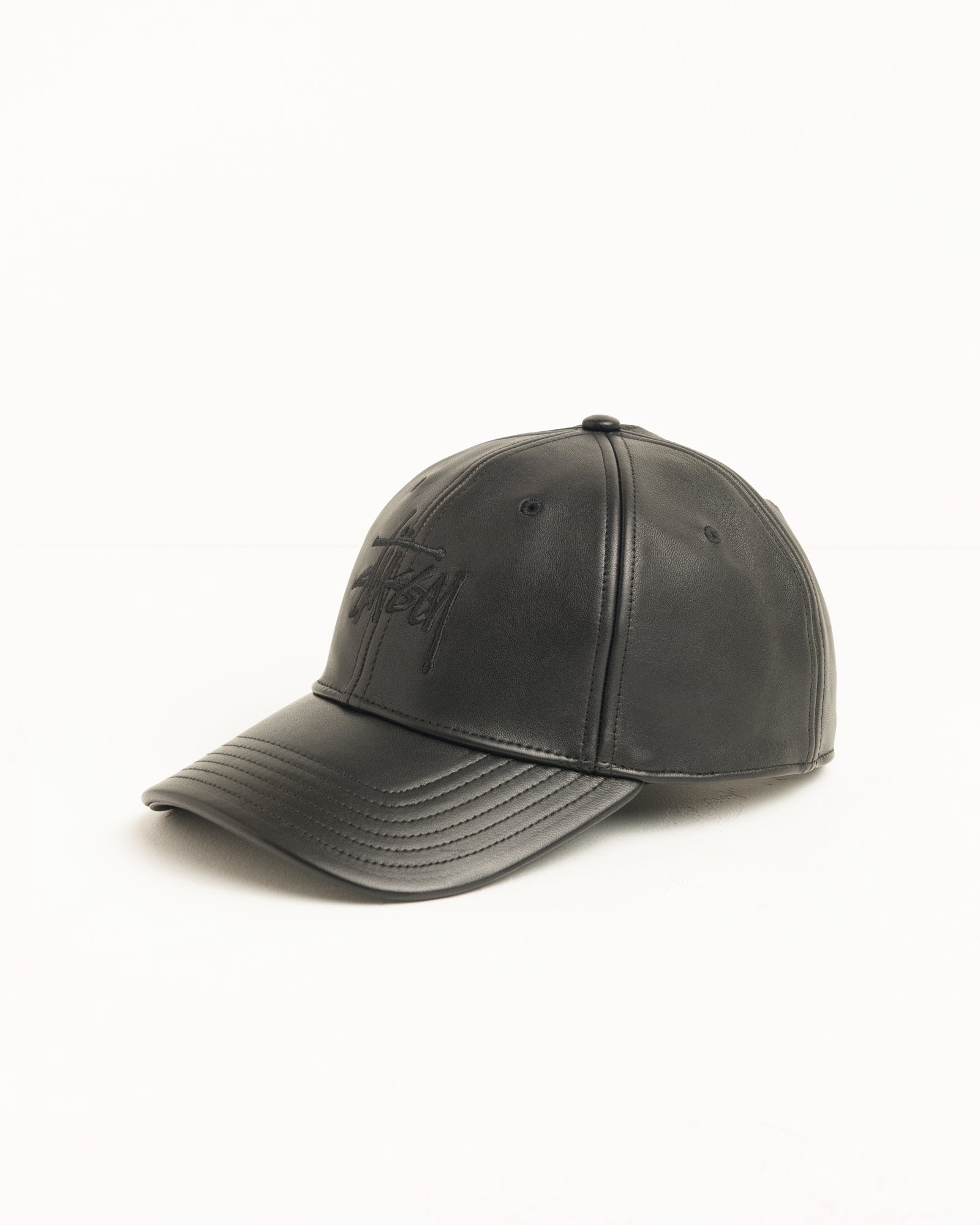 Lp Leather Strapback Cap Unisex In Black