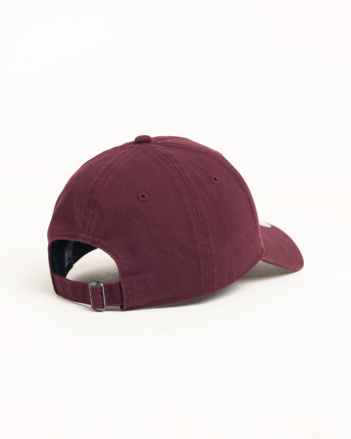 Cursive 9twenty Cap Unisex In Maroon