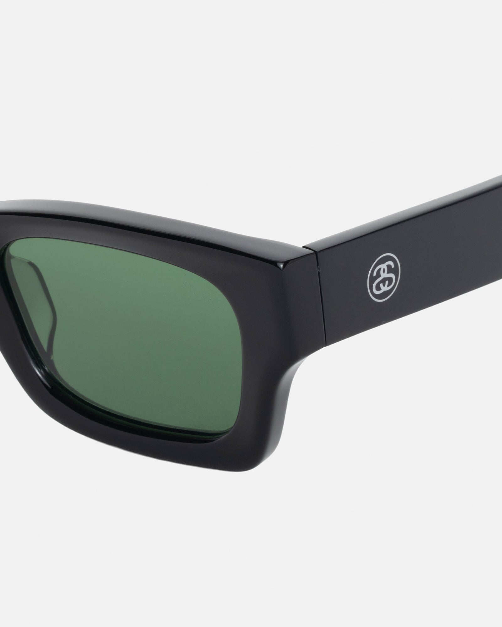 Stüssy Vincent Sunglasses Black / Green Lens Eyewear