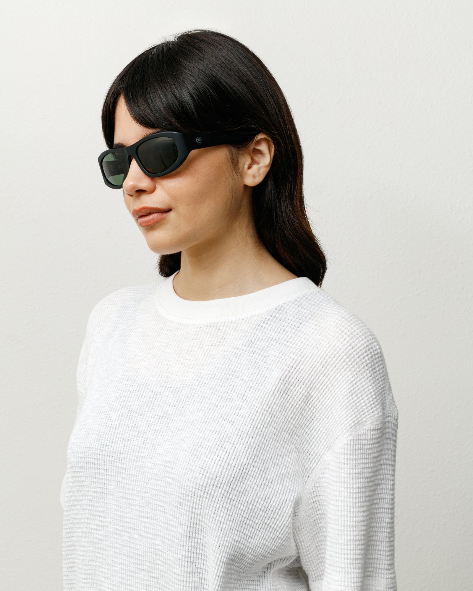 Landon Sunglasses Accessories In Matte Black/green Lens