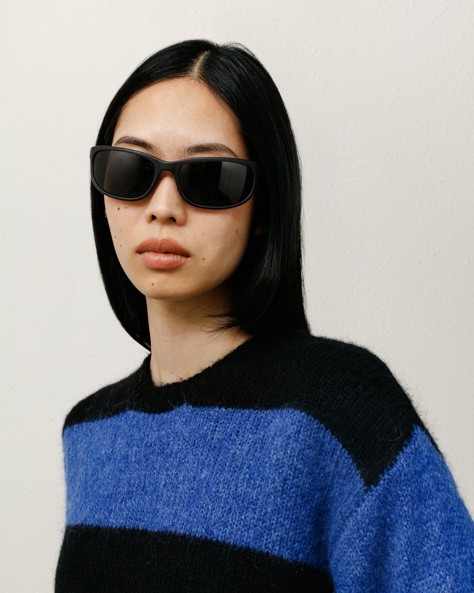 Julian Sunglasses Accessories In Frost Black / Black Lens