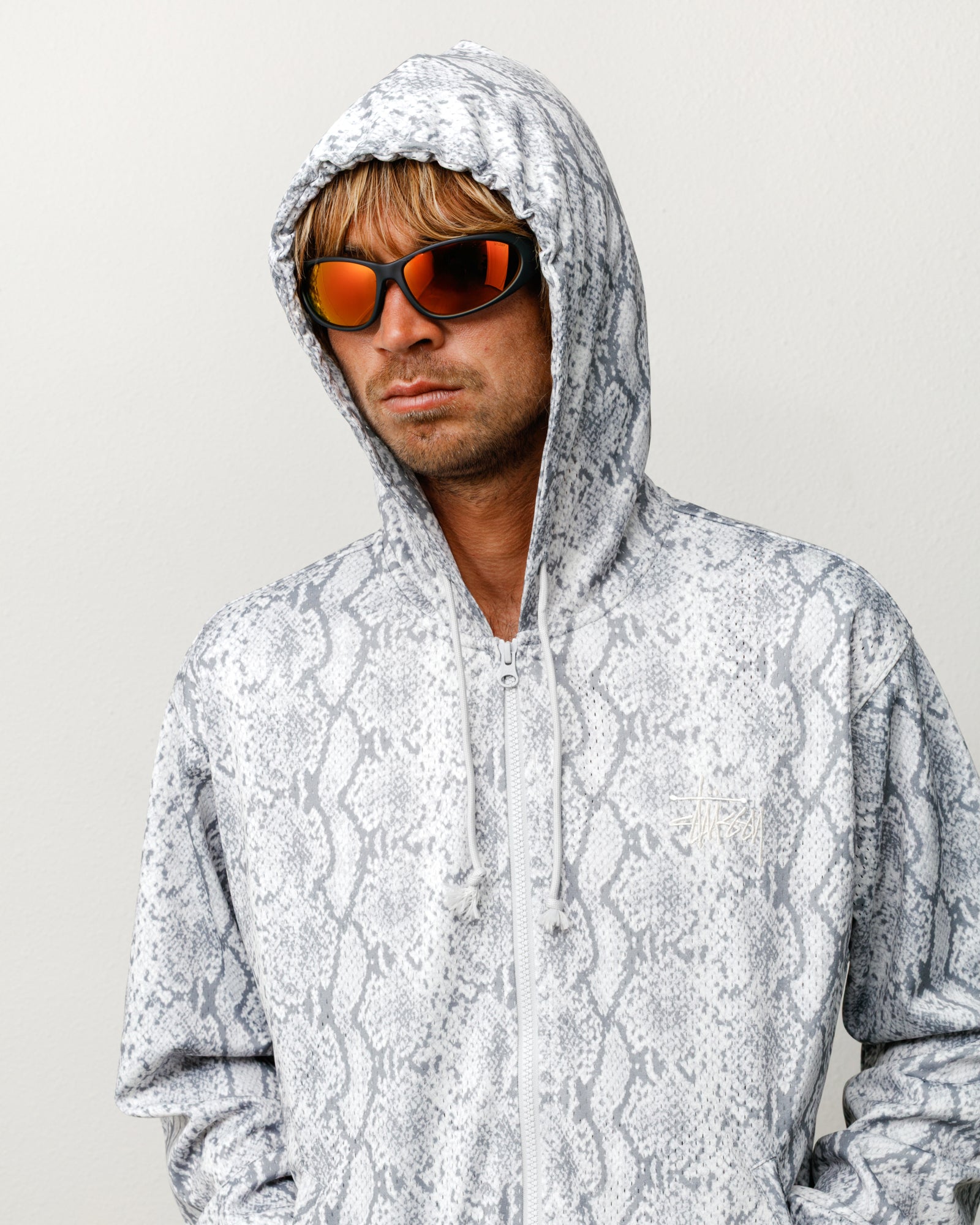Adrian Sunglasses Unisex In Frost Black/orange Mirror Lens