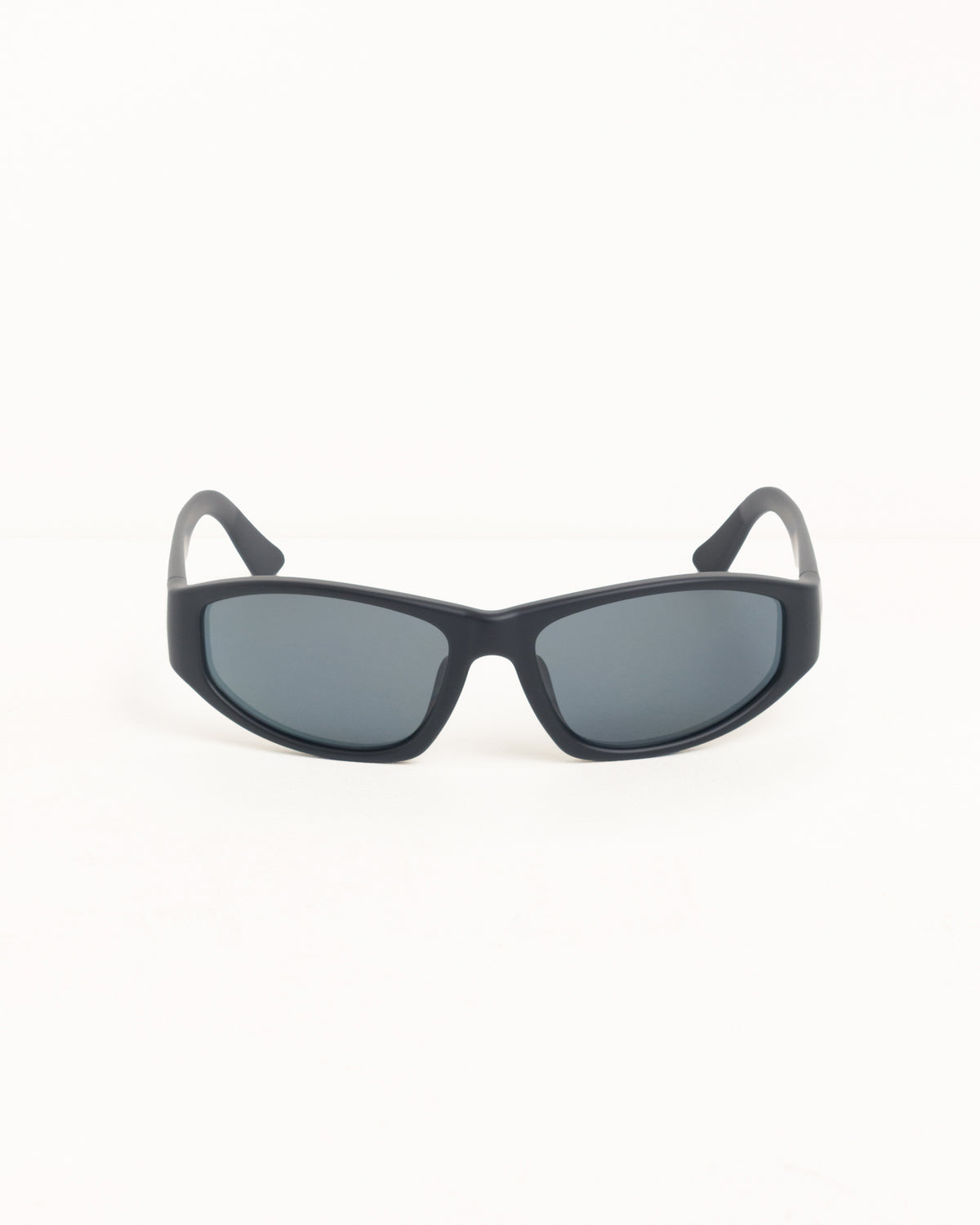 Leslie Sunglasses Unisex In Matte Black/black