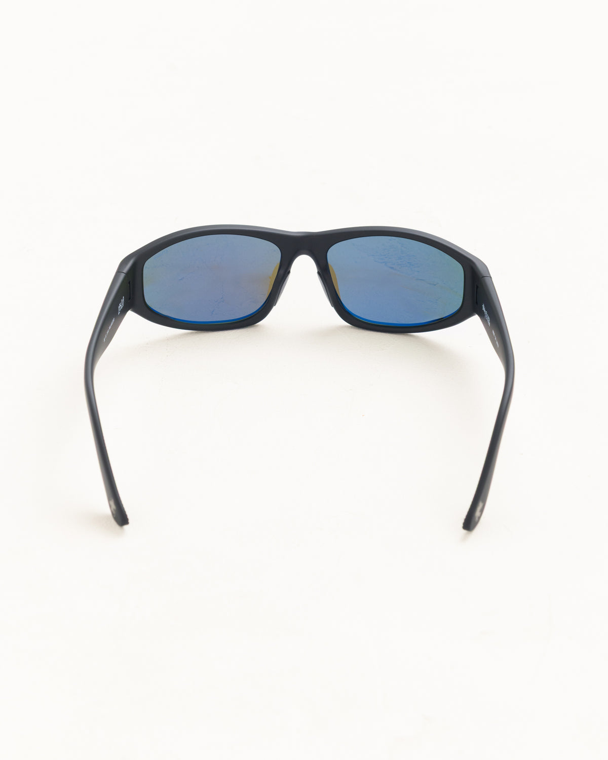 Leslie Sunglasses Unisex In Matte Black/black