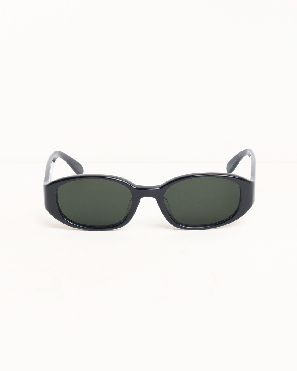 Roman Sunglasses Unisex In Black/black Lens