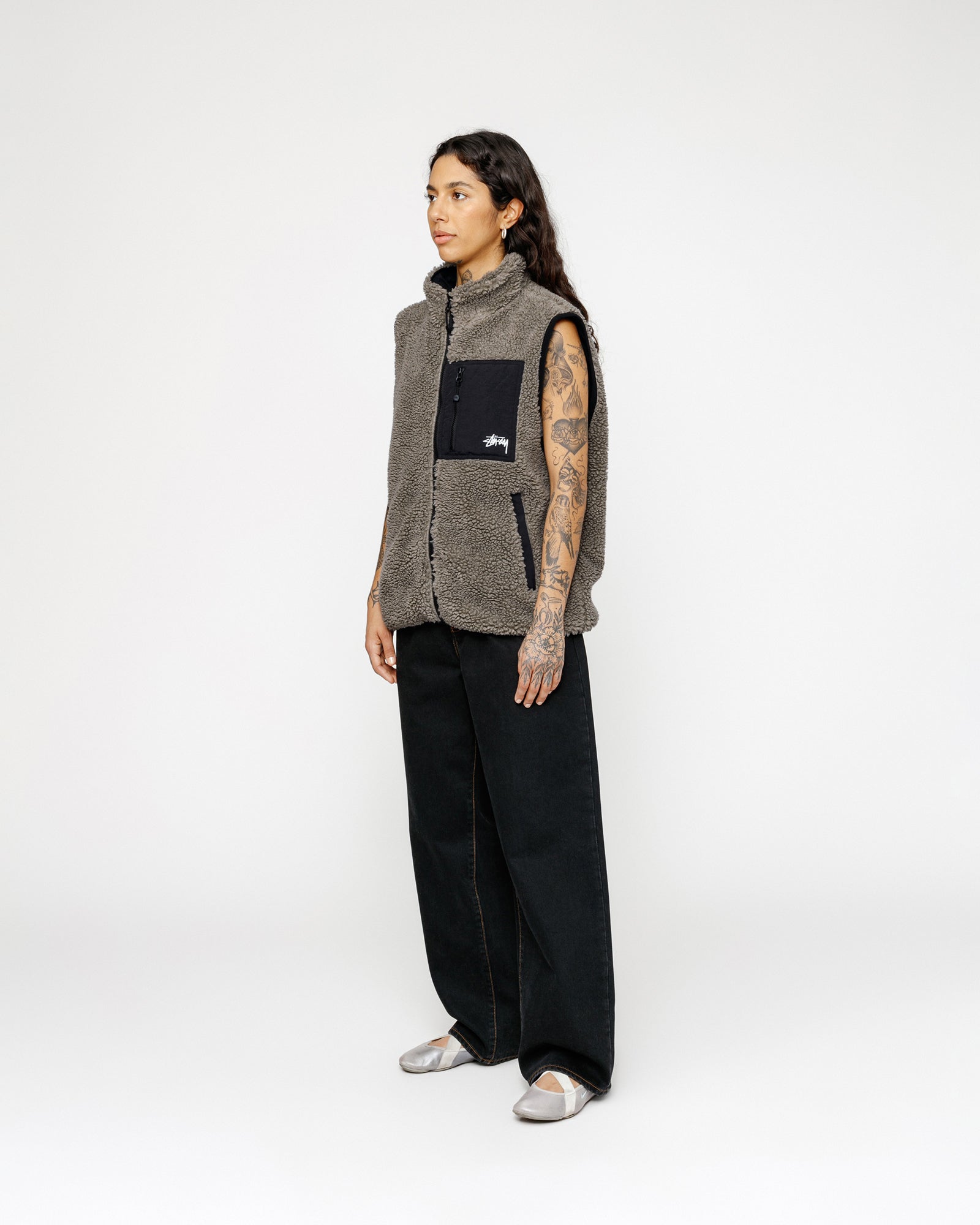 Sherpa Reversible Vest Stone Outerwear